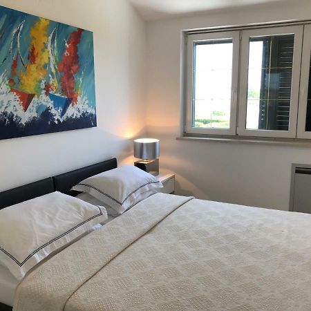 Apartments Victoria Privlaka ปริฟลากา ภายนอก รูปภาพ